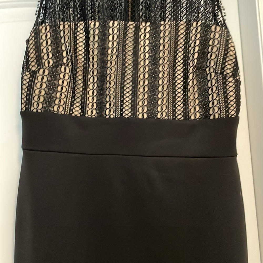NWOT! Taylor Women's Sheath Lace Black Cocktail Dress Size 14 - Picture 3 of 5